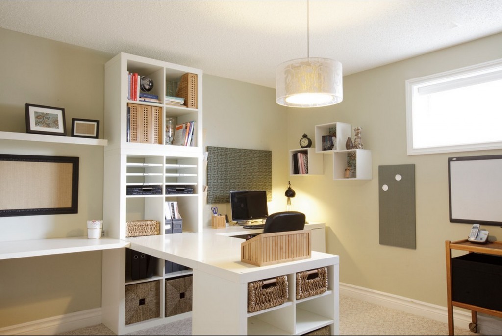 Traditional Home Office by Calgary Closet & Home Storage Designers Niche Designs Inc.