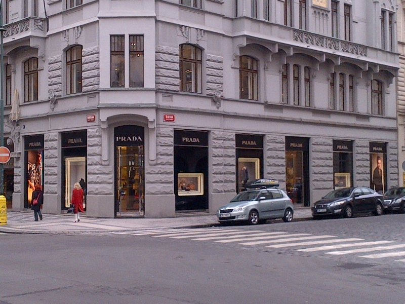 Discover the new Prada boutique in Vienna, Austria - Front