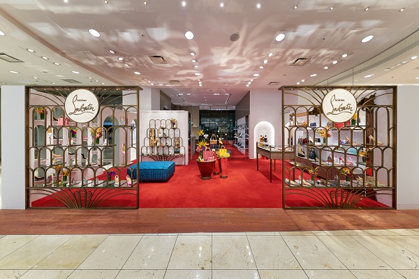 Discover The New Boutique For Christian Louboutin In Japan ➤To see more interior design ideas and the best shops visit us at http://interiordesignshop.net #interiordesign #salonedelmobile #isaloni @interiordesignshop