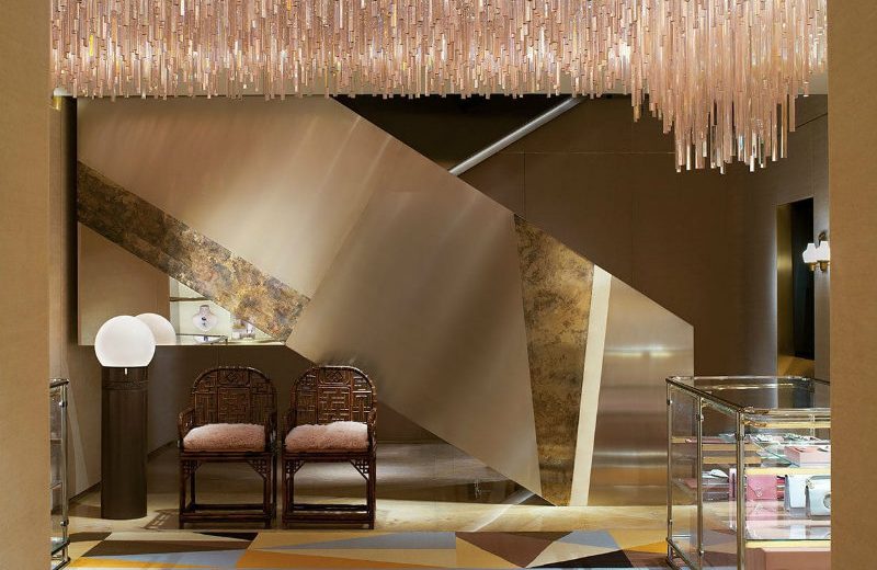 Be Amazed By The New Luxurious Boutique of Fendi in London ➤ To see more news about the Interior Design Shops in the world visit us at www.interiordesignshop.net/ #interiordesign #homedecor #interiordesignshop @interiordesignshop @bocadolobo @delightfulll @brabbu @essentialhomeeu @circudesign @mvalentinabath @luxxu @covethouse_